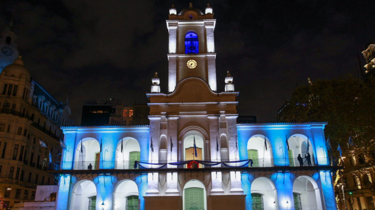 La Ciudad Comienza a Iluminar sus Monumentos