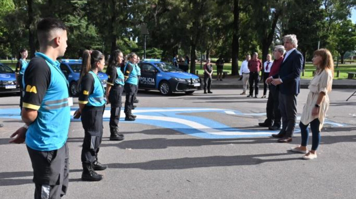 Nuevos Vehículos y Agentes para la Policía de la Ciudad