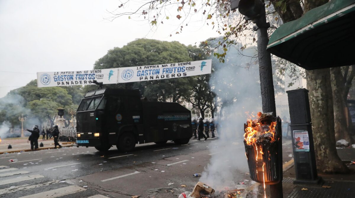 ¿Cuánto cuesta arreglar los destrozos de la zona del Congreso?