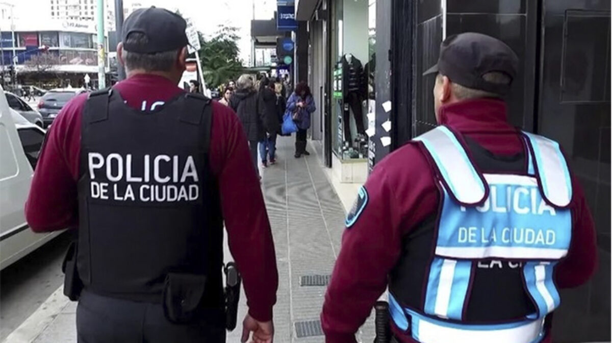 Nuevos Chalecos para la Policía de la Ciudad