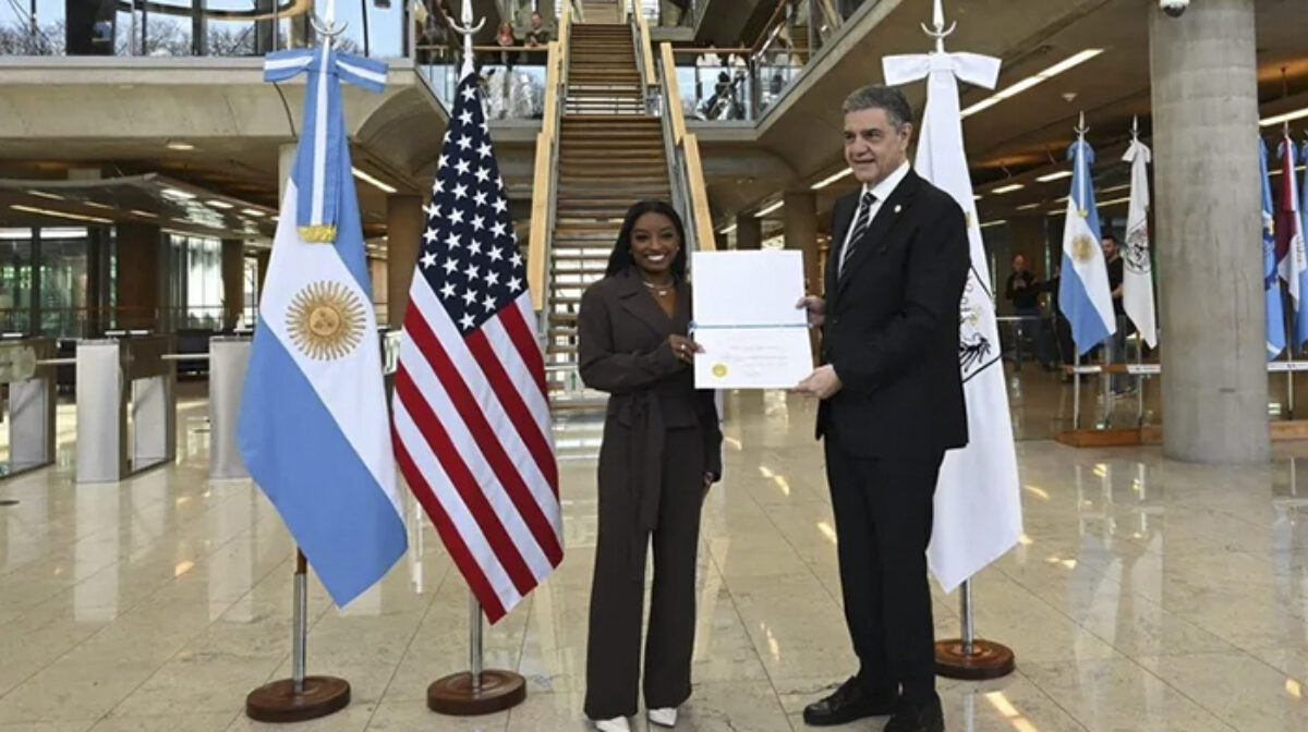 Simone Biles “Huésped de Honor”