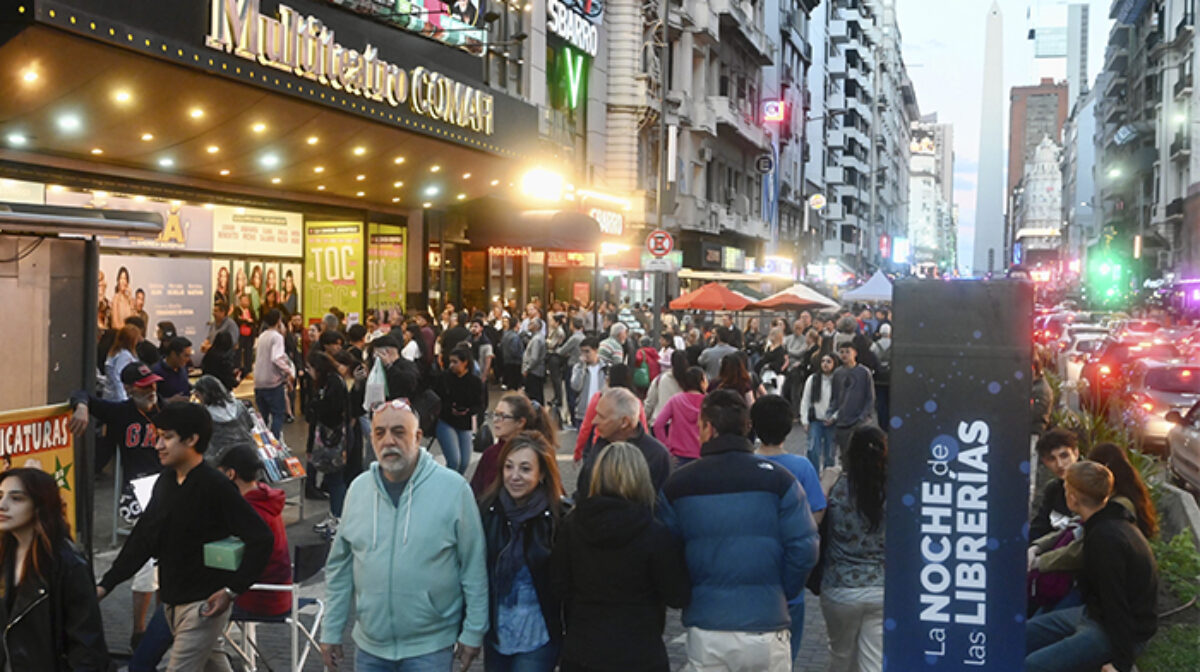 Otra vez la Ciudad se llena de libros, llega: “La Noche de las Librerías”